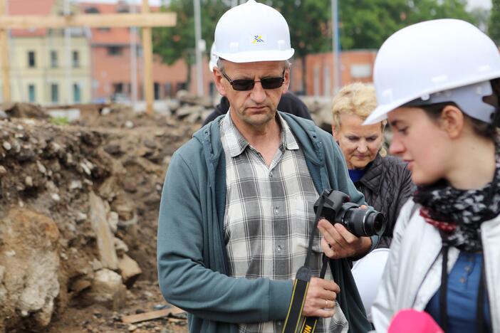 Archeologiniai kasinėjimai piliavietėje