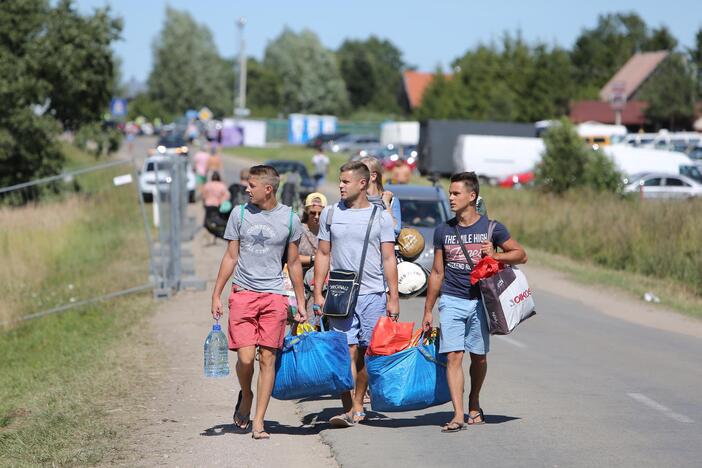 Į Karklę plūsta festivalio dalyviai