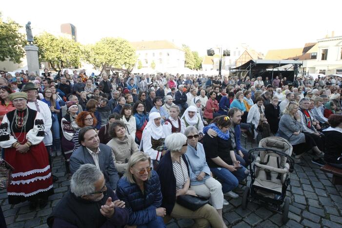 Uostamiestyje prasidėjo festivalis „Lauksnos“