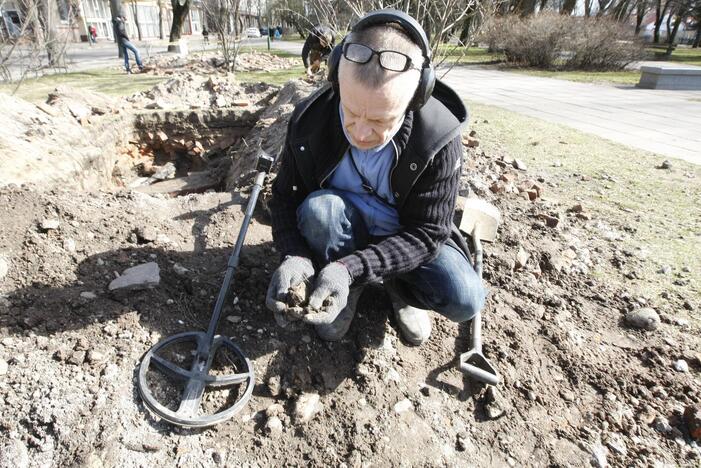 Skvere – pirmieji archeologų atradimai