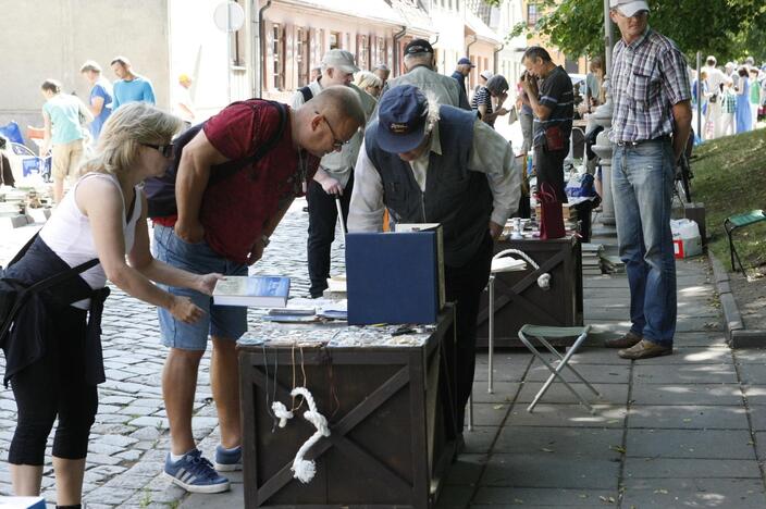 Blusų turgus Klaipėdoje