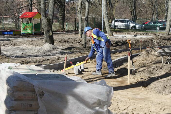 Uostamiestyje baigia pastatyti naują darželį