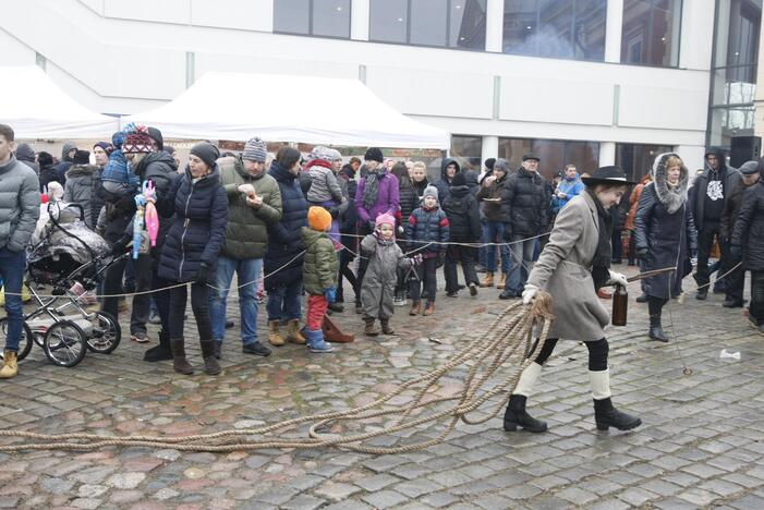 Užgavėnės Teatro aikštėje