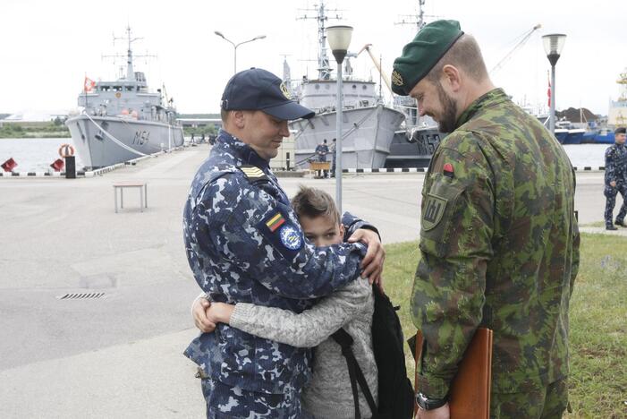 Kariai išgelbėjo per tūkstantį gyvybių