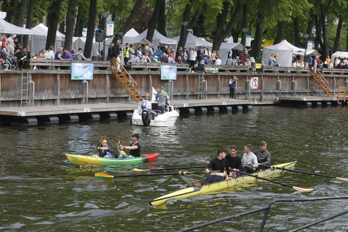 Laivų parade - pramogų vajus