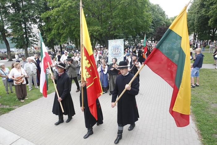 Tarptautinis folkloro festivalis "Parbėg laivelis 2016"