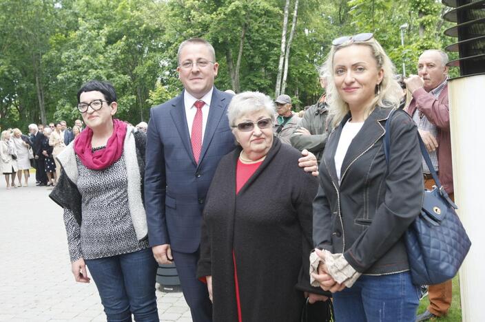 Stasio Povilaičio parašo atidengimas Palangoje