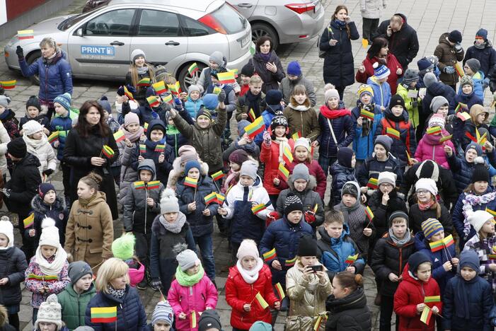 Mažieji patriotai jau atšventė Nepriklausomybės dieną