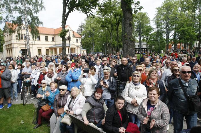 Stasio Povilaičio parašo atidengimas Palangoje