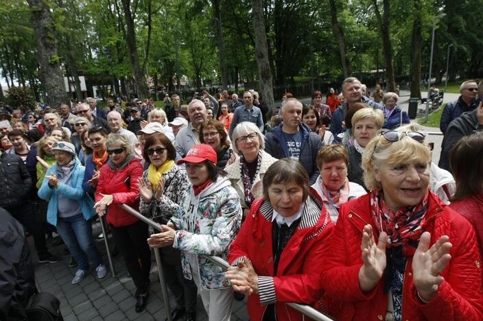 Stasio Povilaičio parašo atidengimas Palangoje