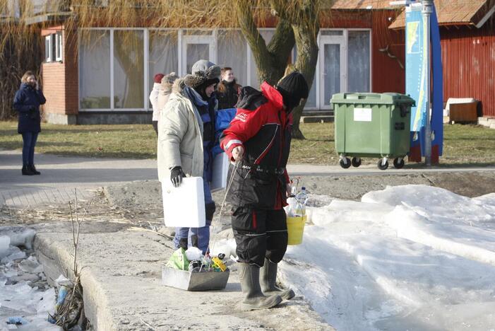 Žūklės malonumai – ant Kuršių marių ledo