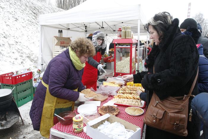 Klaipėdiečiai nenusižengė tradicijoms: per Užgavėnes išdykavo ir sudegino Morę