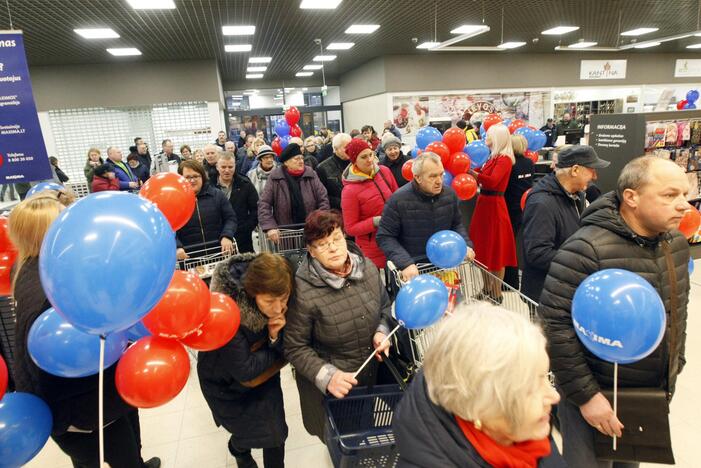 Klaipėdiečių laukta „Maxima“ stebino asortimento gausa