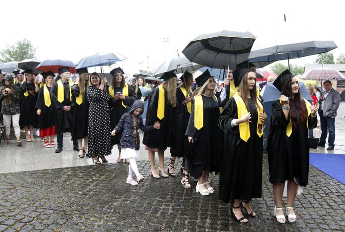 Diplomų įteikimas Klaipėdos universitete