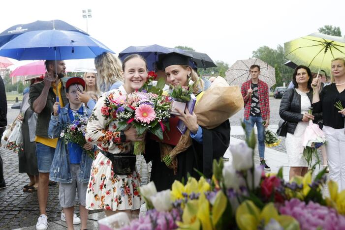 Diplomų įteikimas Klaipėdos universitete