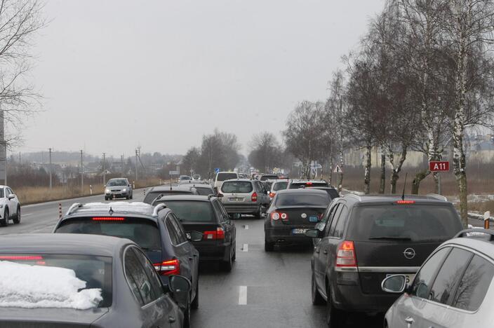 Automobilių eilės į Palangą