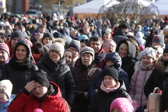 Užgavėnės uostamiestyje - klaipėdiečiai kvietė pavasarį