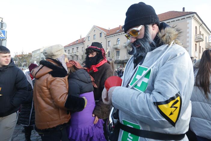 Užgavėnės uostamiestyje - klaipėdiečiai kvietė pavasarį