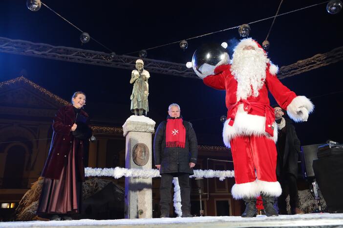 Klaipėdoje įžiebta pagrindinė miesto eglė!