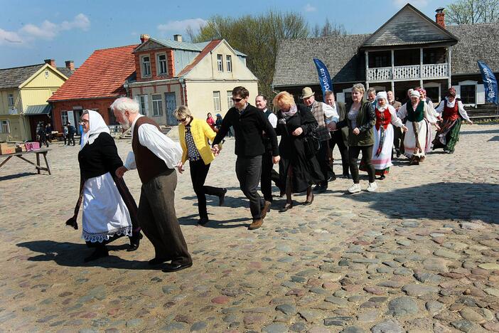 Velykos Rumšiškėse