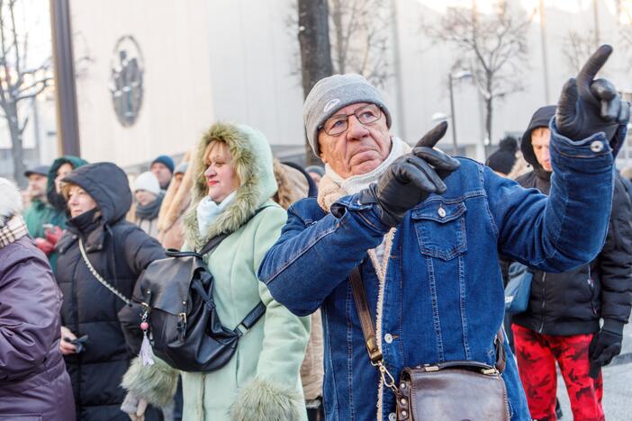 Skulptūros „ė“ raidei atidengimo renginys Studentų skvere