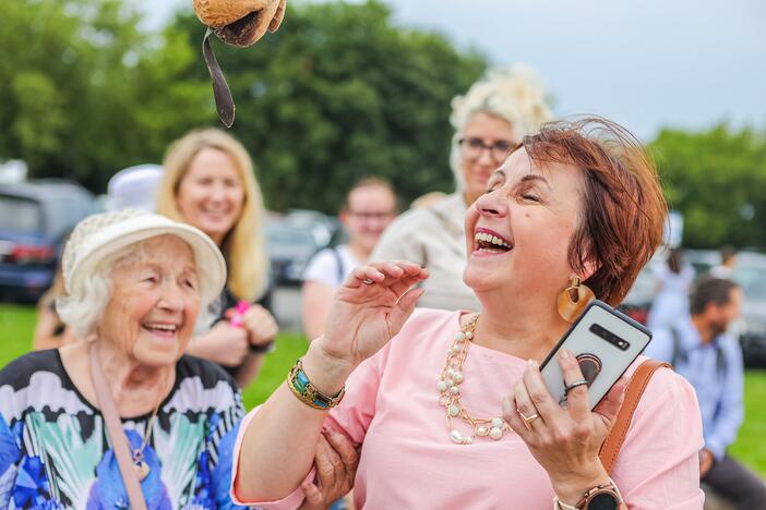 Kauniečius džiugina festivalio „ConTempo“ žirafos