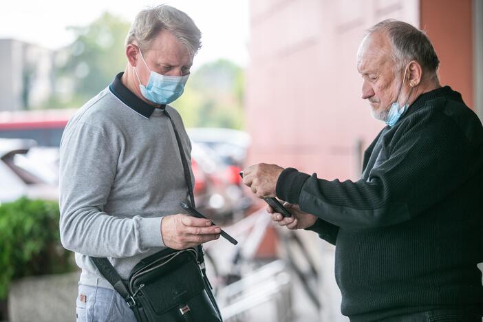 Kauno prekybos centruose tikrinami galimybių pasai