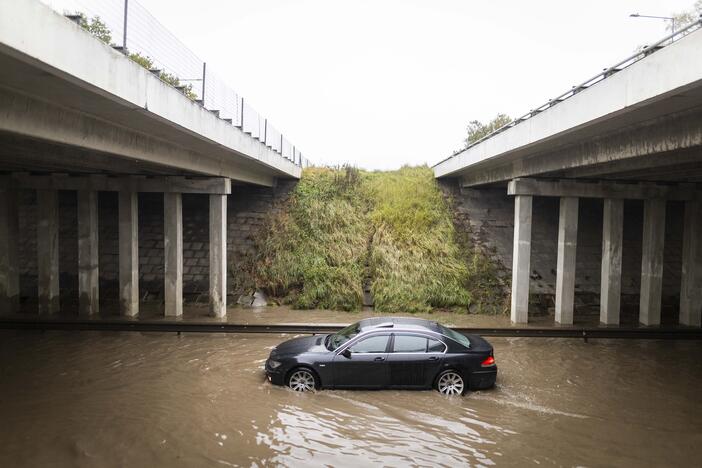 Potvynis po Avižienių viaduku