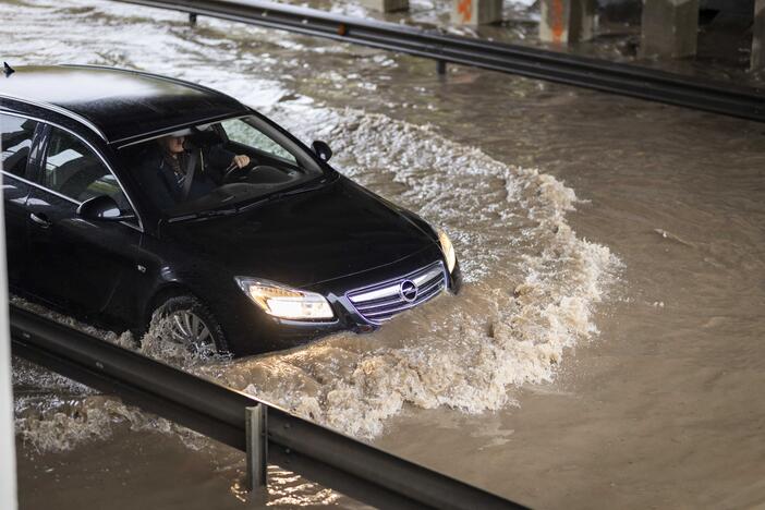 Potvynis po Avižienių viaduku