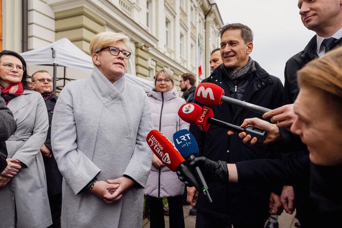 Vilniuje atidengtas simbolinis laikrodis, pradėsiantis skaičiuoti 100 dienų iki atsijungimo nuo BRELL