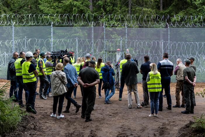 Švenčionių rajone vykdomo fizinio barjero statybos