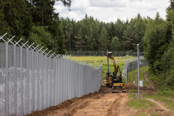 Švenčionių rajone vykdomo fizinio barjero statybos