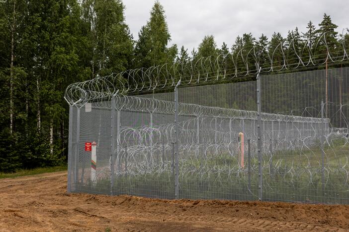 Švenčionių rajone vykdomo fizinio barjero statybos