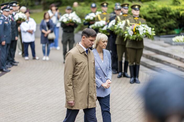 Medininkų žudynių pagerbimo ceremonija Antakalnio kapinėse