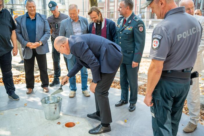 Policijos obelisko kapsulės įkasimo ceremonija