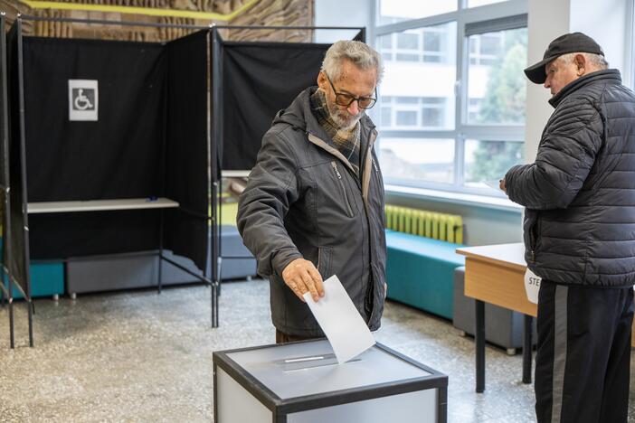 Kauniečiai balsuoja antrajame Seimo rinkimų ture