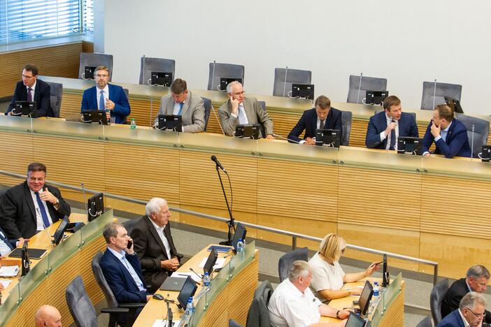 Seimas susirinko į neeilinę sesiją