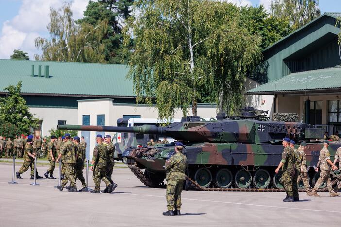 Vadų pasikeitimo ceremonija