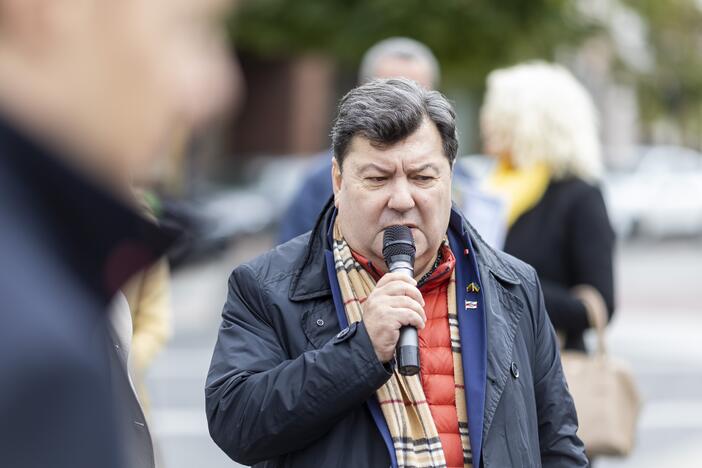 Protesto akcija prieš nacionalinių mokyklų uždarymą Baltarusijoje