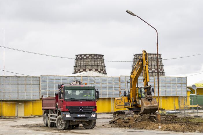 Prie Gariūnų prasidėjo žiedinės sankryžos įrengimo darbai