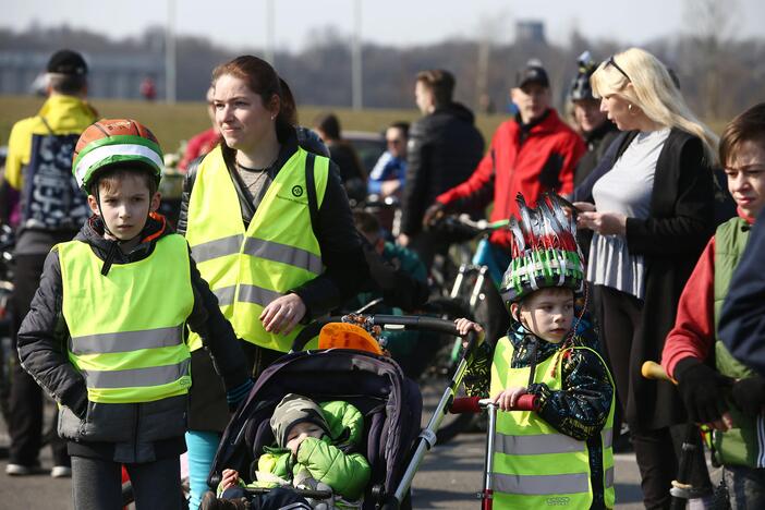 Riedynėmis Kaunas atidarė dviračių sezoną