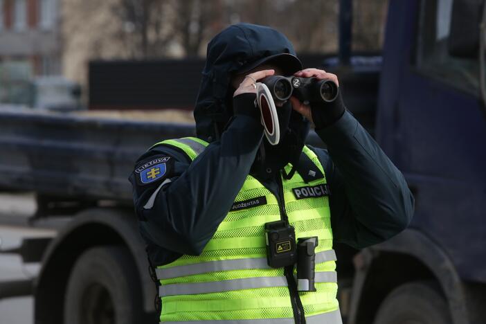 Pasitiko: policininkai vilkiką sustabdė netoli Minijos gatvės.