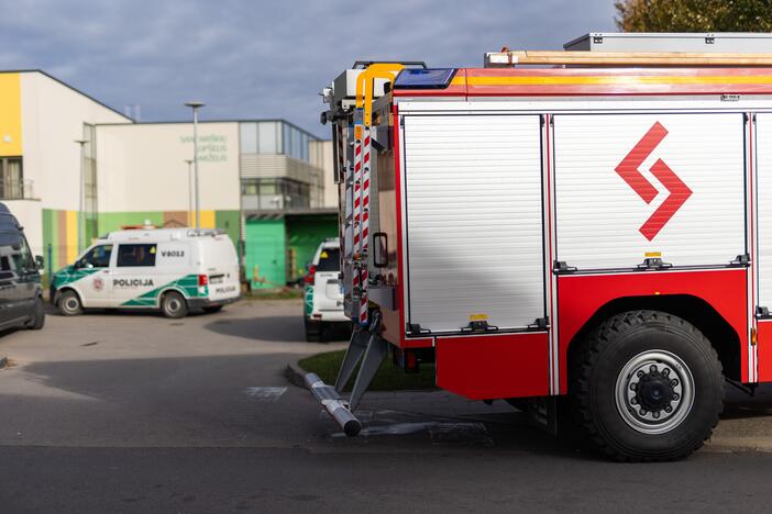 Ant stogo Vilniaus lopšelyje-darželyje rasti įtartini paketėliai