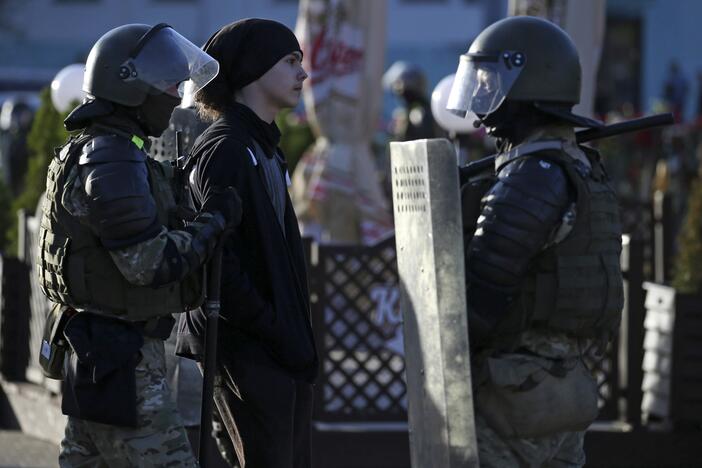 Baltarusijoje žmonės ir toliau reiškia nepasitenkinimą valdžia protestuodami