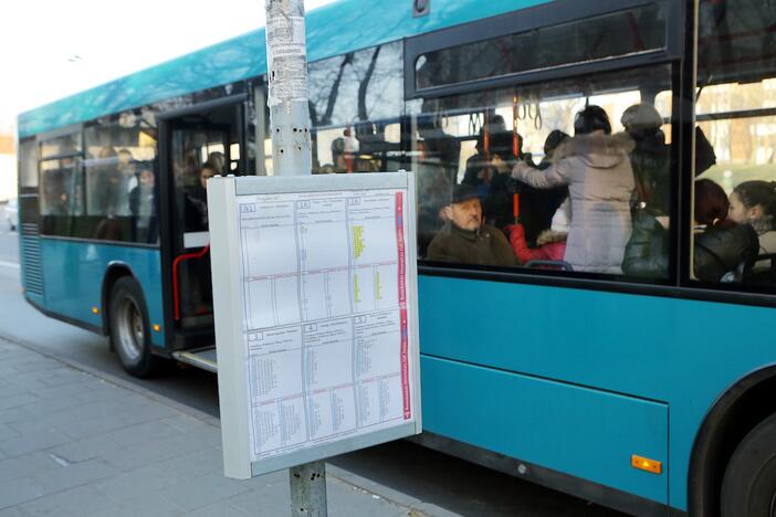 Naujiena: nuo vakar pasikeitė trijų viešojo transporto maršrutų autobusų tvarkaraščiai ir reisai.