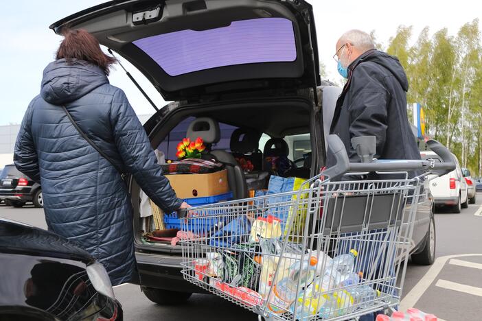 Interesas: latviai iš Lietuvos parduotuvių vežėsi daug įvairių prekių.