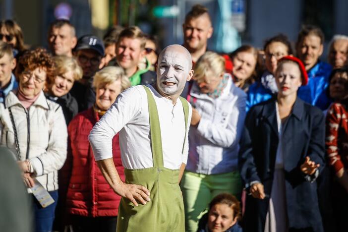 Kūrybiškumas: festivalio „Šermukšnis“ organizatoriams teks pasukti galvas, kaip klaipėdiečiams šiemet saugiai pristatyti gatvės teatrą.