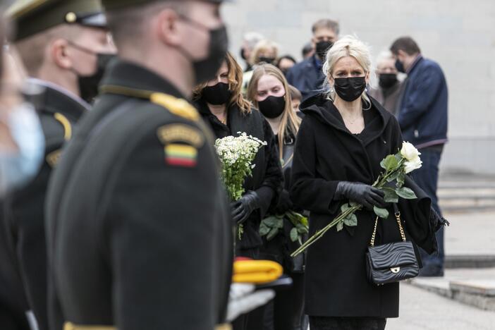 Seimo narys K. Glaveckas atgulė amžinojo poilsio