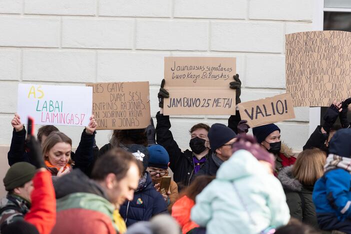 S. Daukanto aikštėje – Baltijos valstybių vėliavų pakėlimo ceremonija