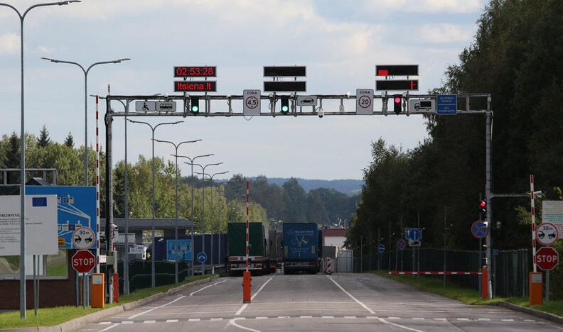 Pasienyje su Baltarusija galimos ilgesnės automobilių eilės 